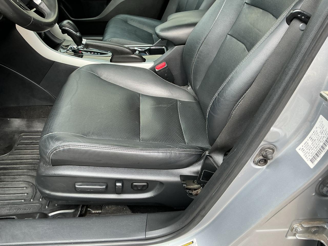 Honda Accord EX-L Sedan V6 CVT w/ Honda Sensing 6-Spd AT 2016