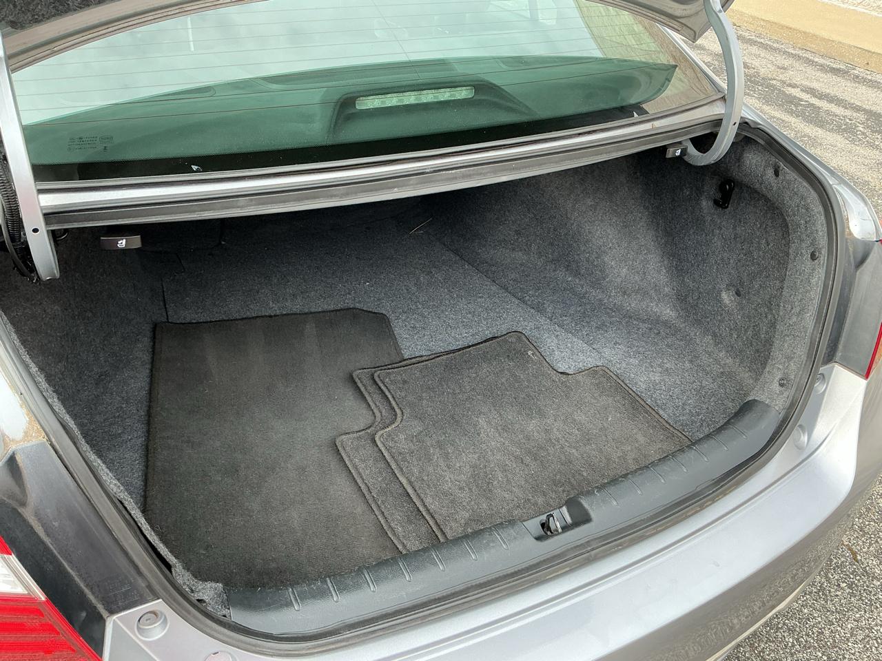 Honda Accord EX-L Sedan V6 CVT w/ Honda Sensing 6-Spd AT 2016