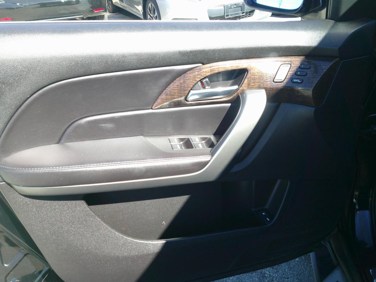 Acura MDX 6-Spd AT w/Tech Package 2013