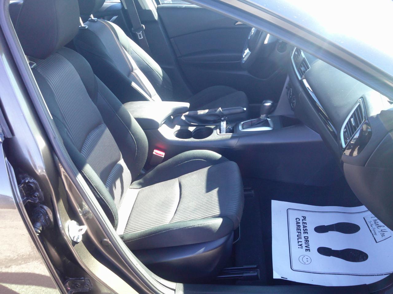 Mazda MAZDA3 i Touring AT 4-Door 2014