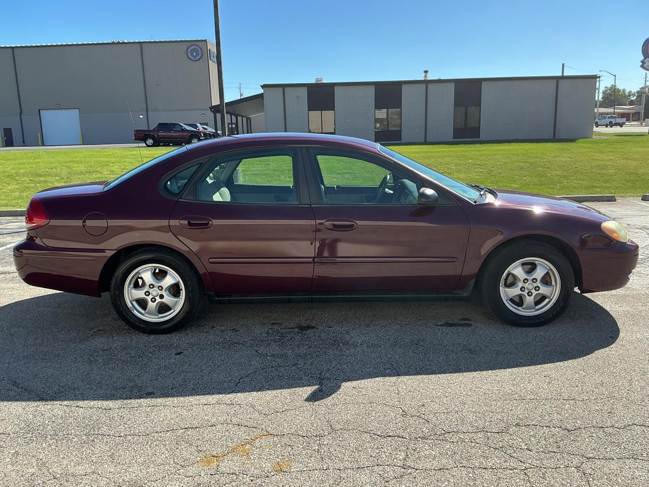 Ford Taurus SE 2007