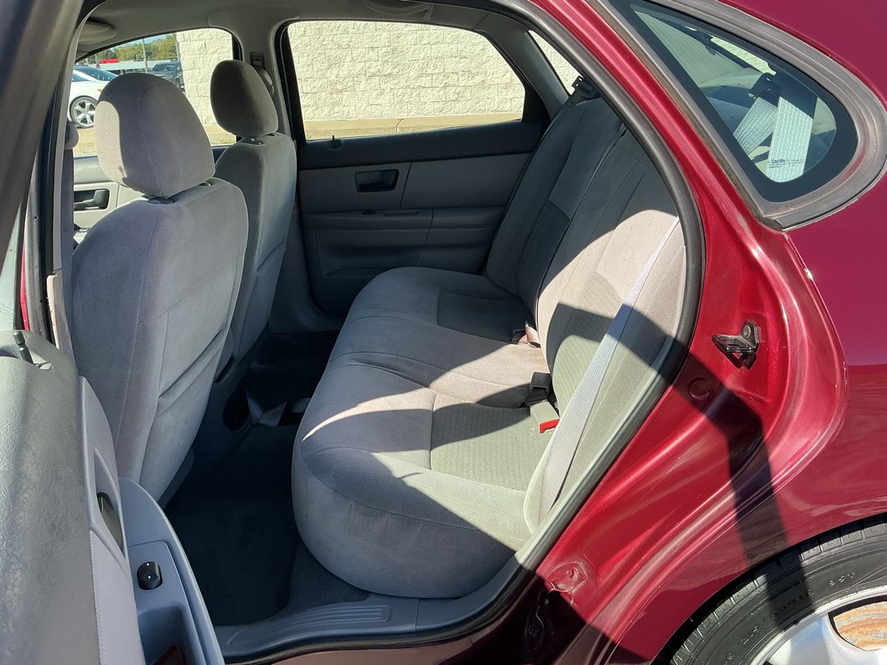 Ford Taurus SE 2007