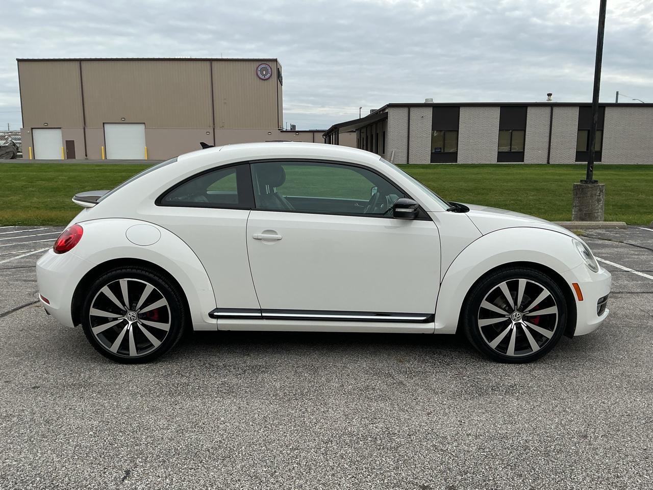 Volkswagen Beetle 2.0T Turbo 2012