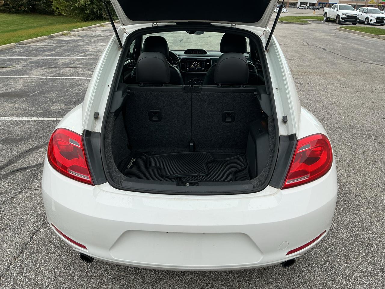 Volkswagen Beetle 2.0T Turbo 2012