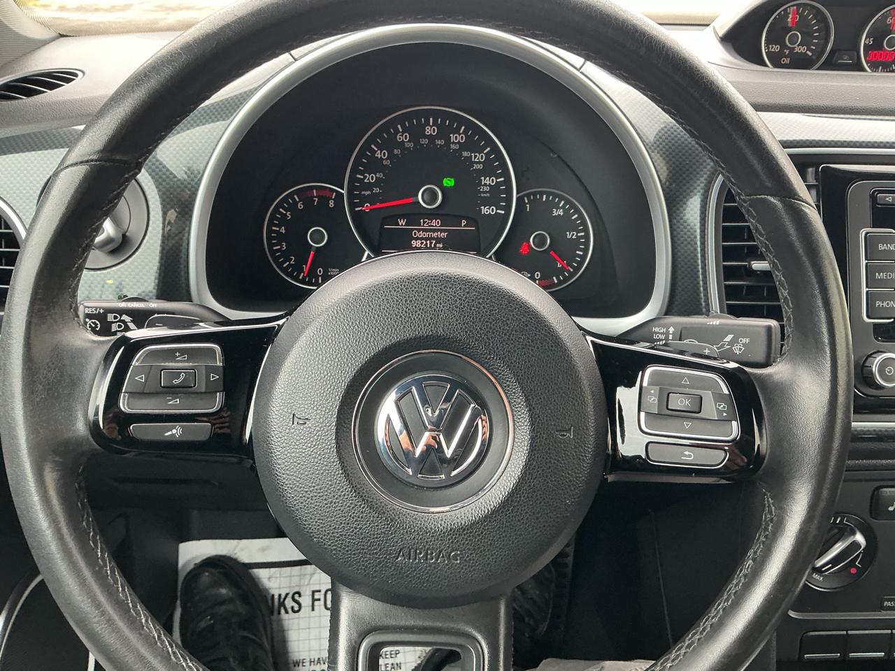 Volkswagen Beetle 2.0T Turbo 2012