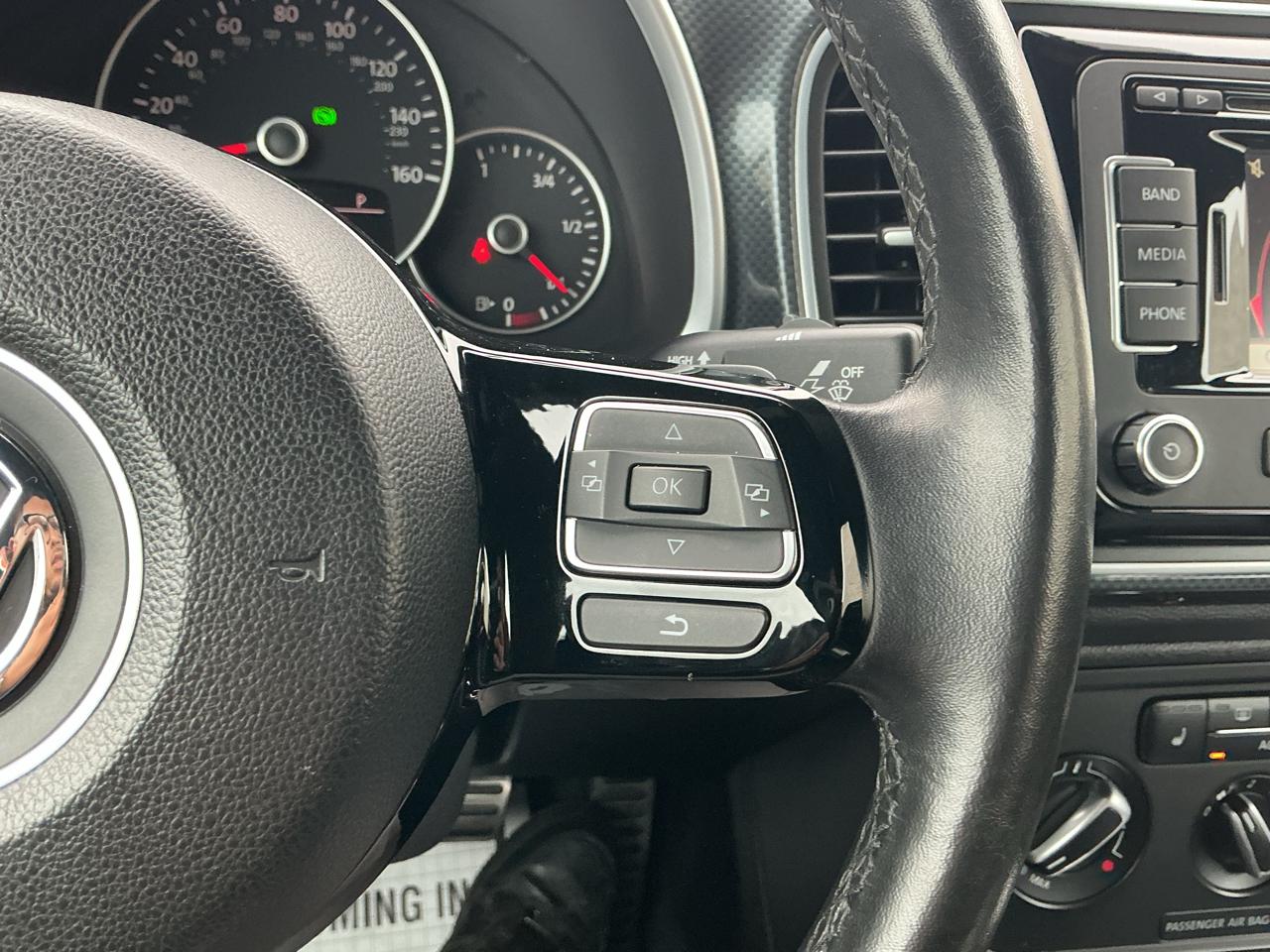 Volkswagen Beetle 2.0T Turbo 2012