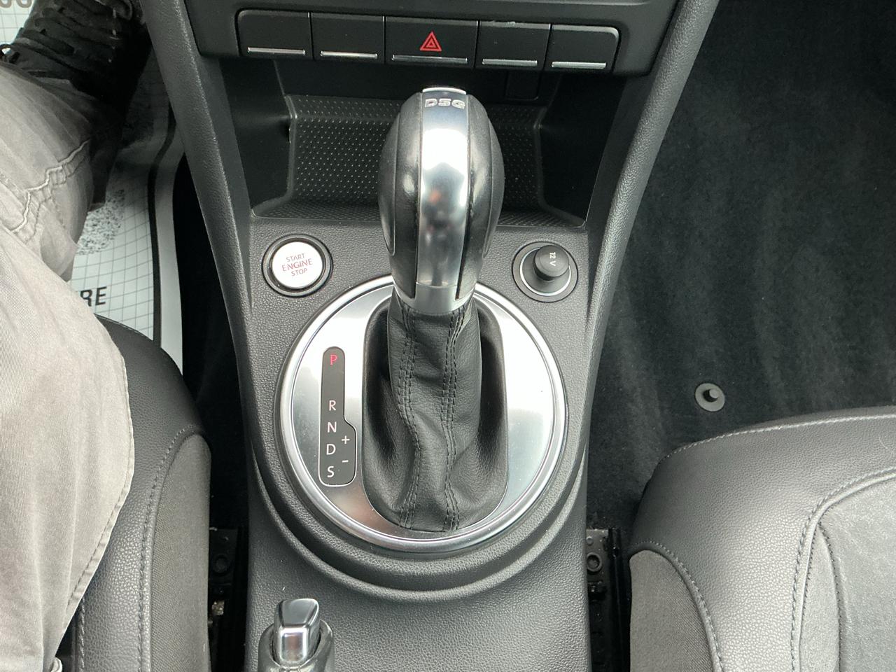 Volkswagen Beetle 2.0T Turbo 2012