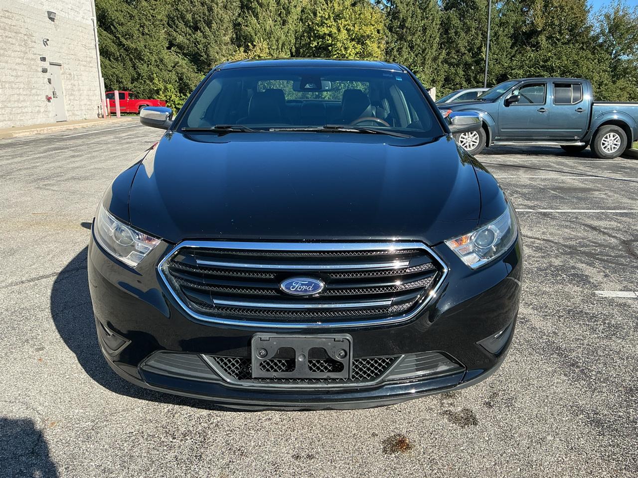 Ford Taurus Limited AWD 2017