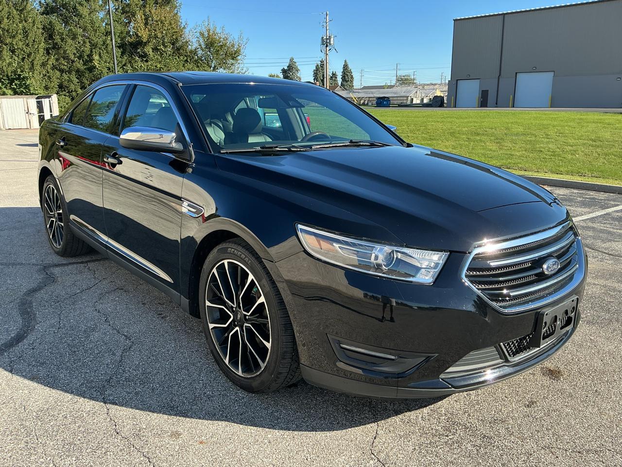 Ford Taurus Limited AWD 2017