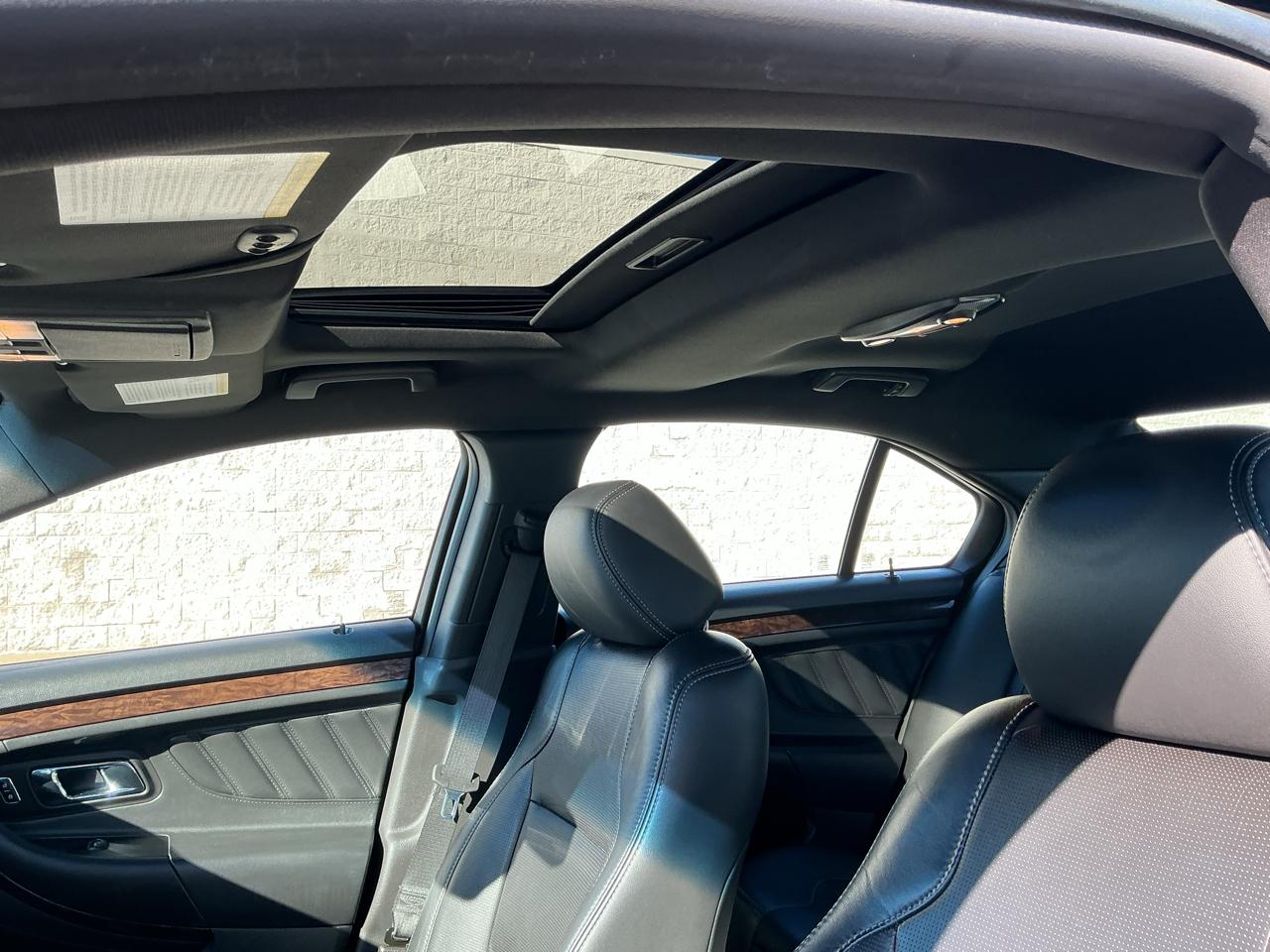 Ford Taurus Limited AWD 2017