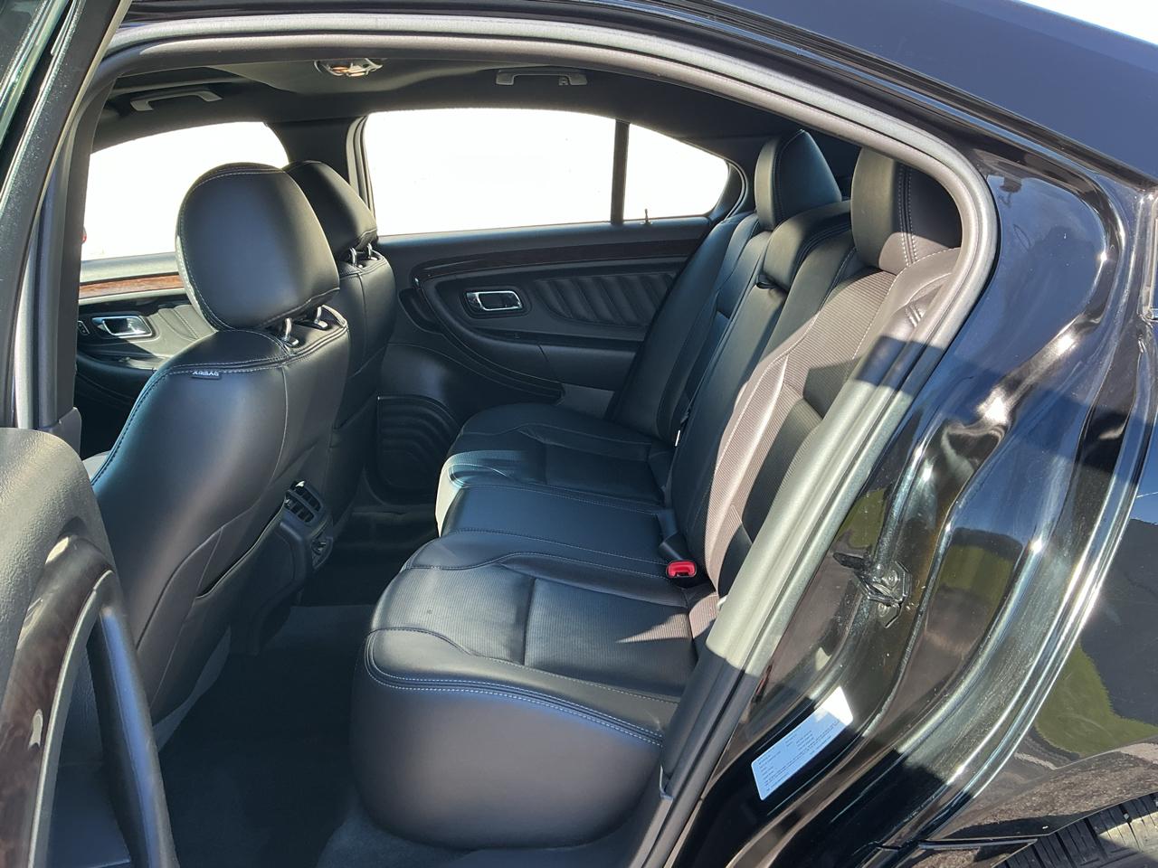 Ford Taurus Limited AWD 2017