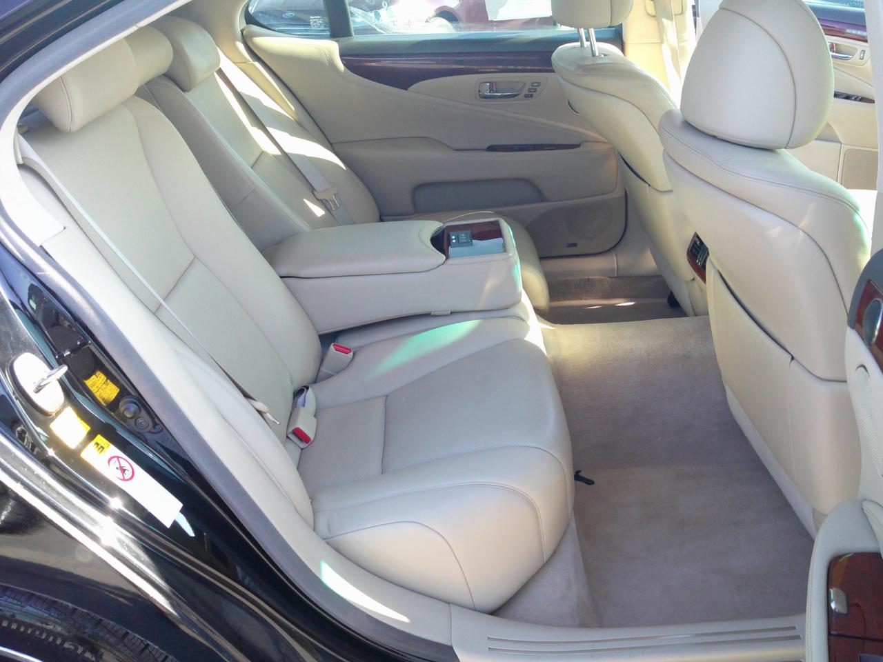 Lexus LS 460 L Luxury Sedan 2008