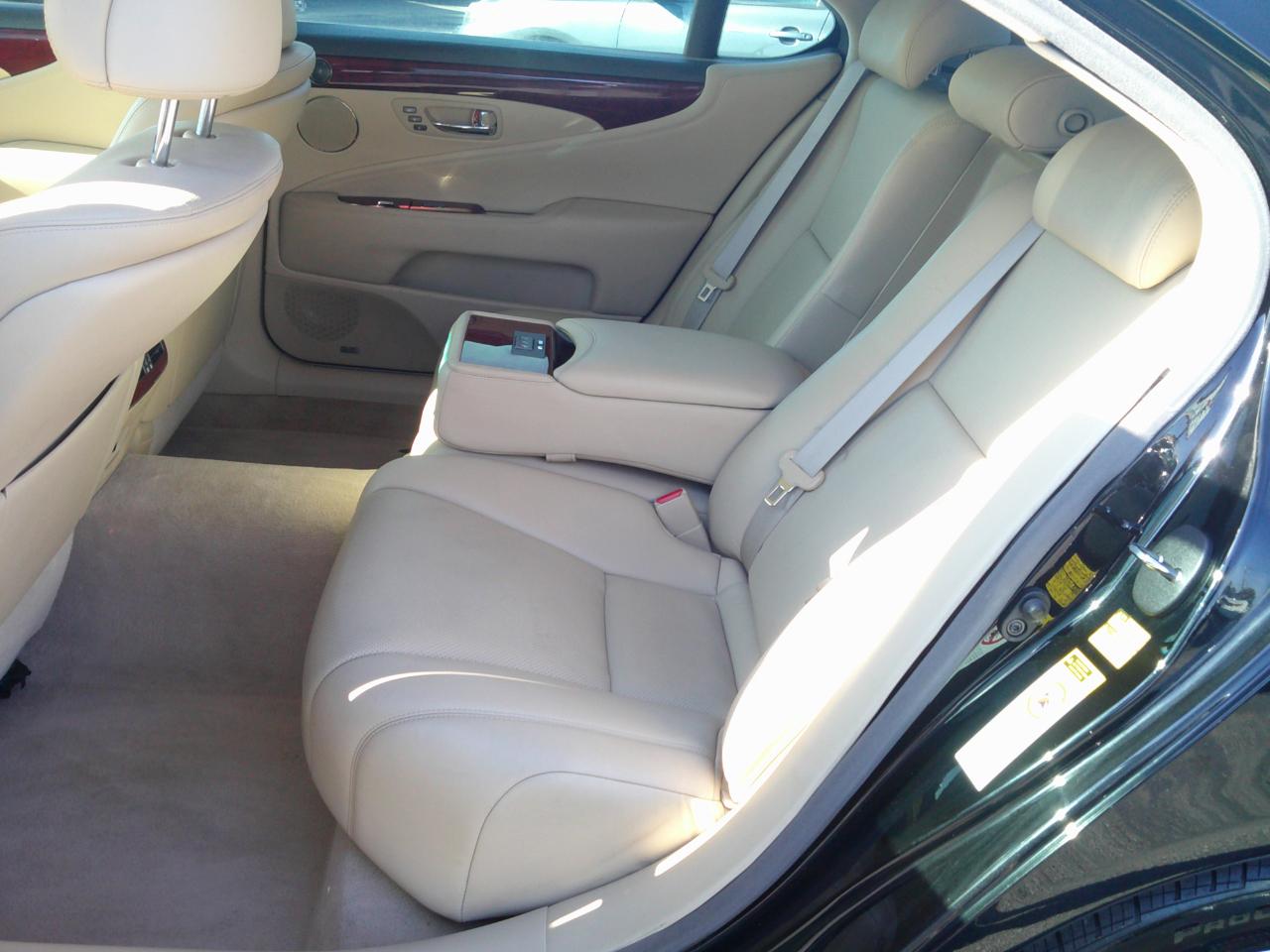 Lexus LS 460 L Luxury Sedan 2008
