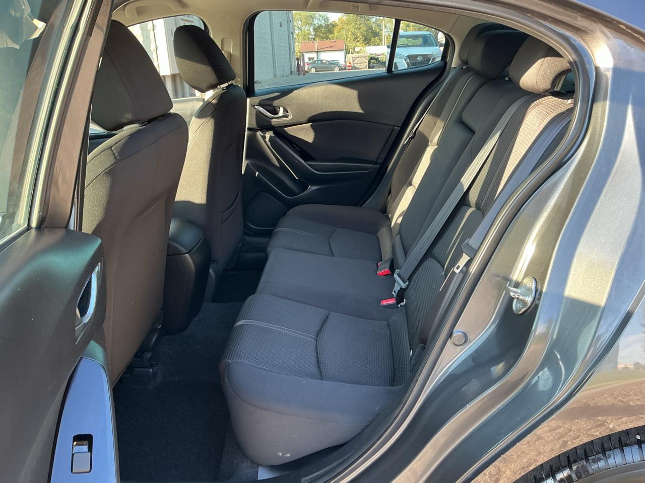 Mazda MAZDA3 i Sport AT 4-Door 2017