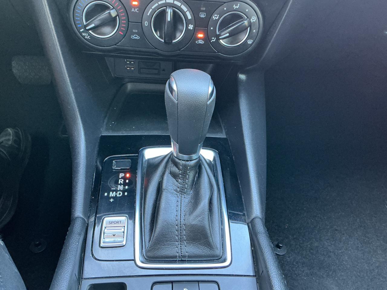 Mazda MAZDA3 i Sport AT 4-Door 2017