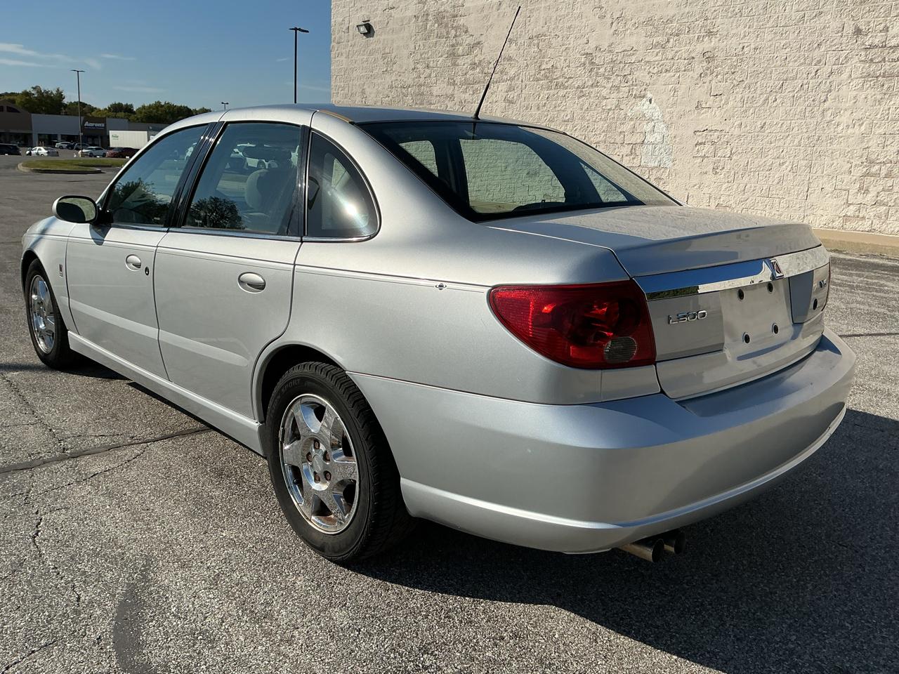 Saturn L-Series Sedan L300 2003