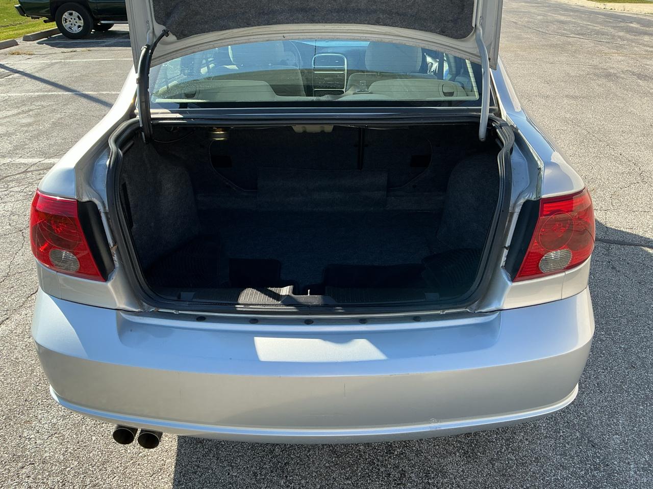 Saturn L-Series Sedan L300 2003