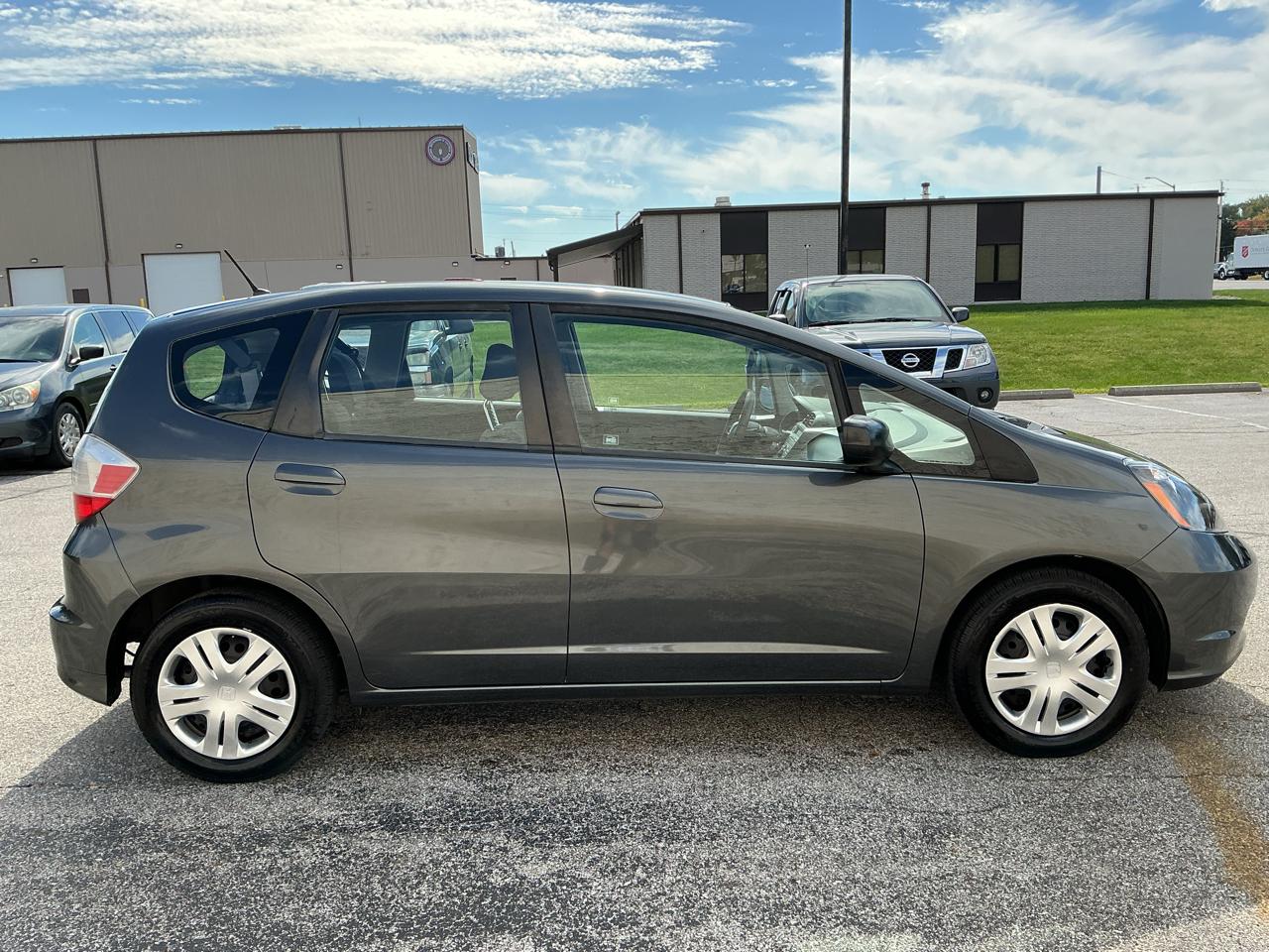 Honda Fit 5-Speed AT 2011