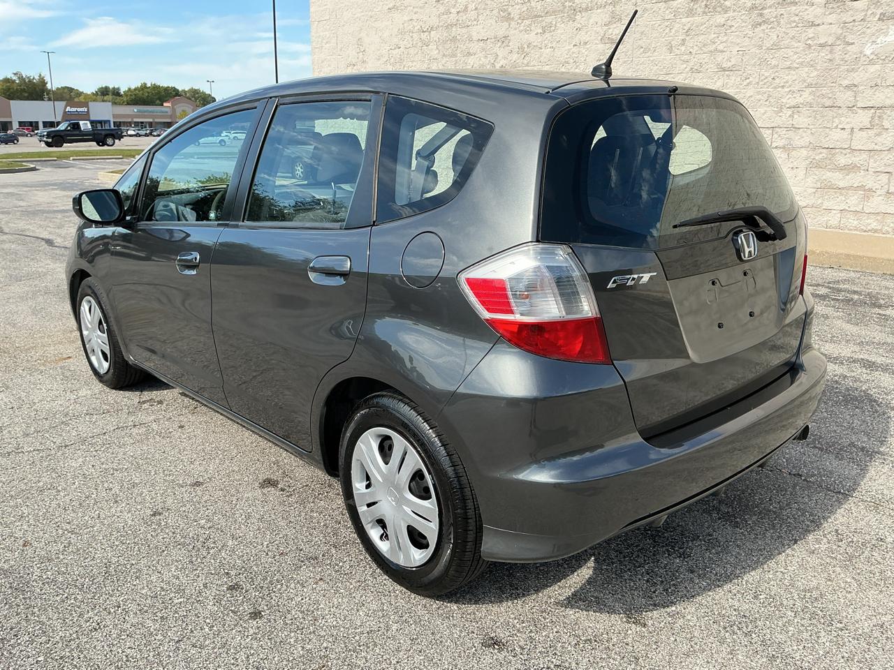 Honda Fit 5-Speed AT 2011