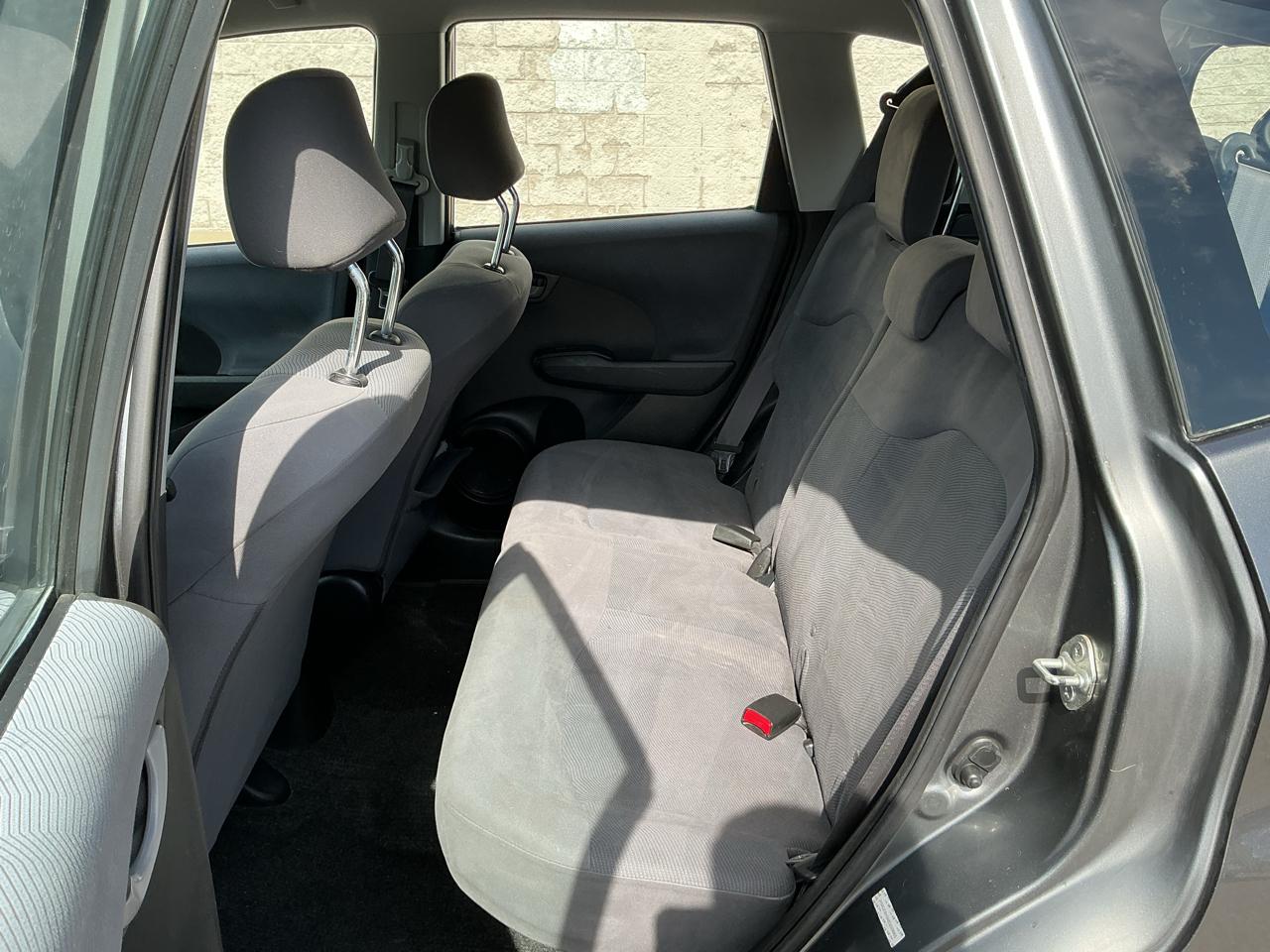 Honda Fit 5-Speed AT 2011