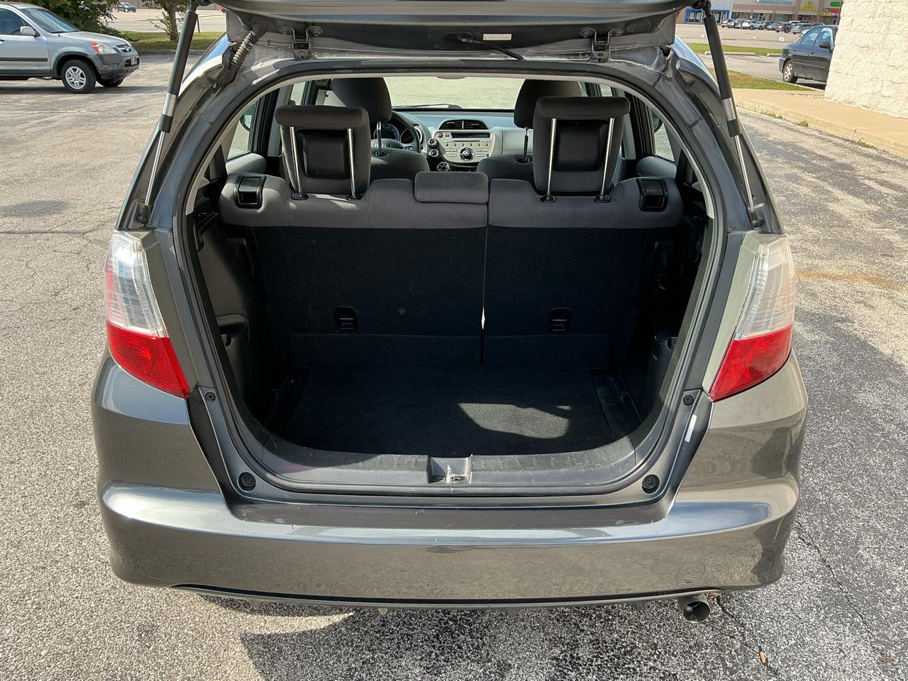 Honda Fit 5-Speed AT 2011