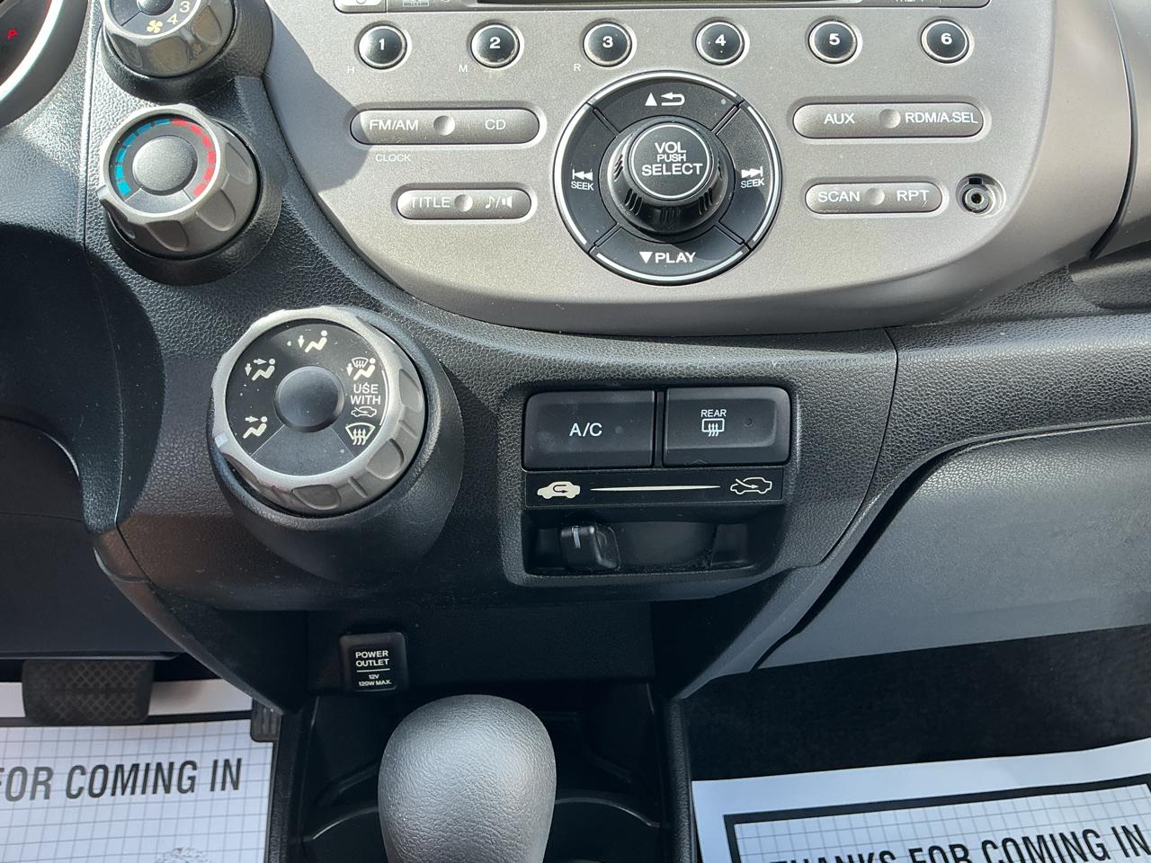 Honda Fit 5-Speed AT 2011