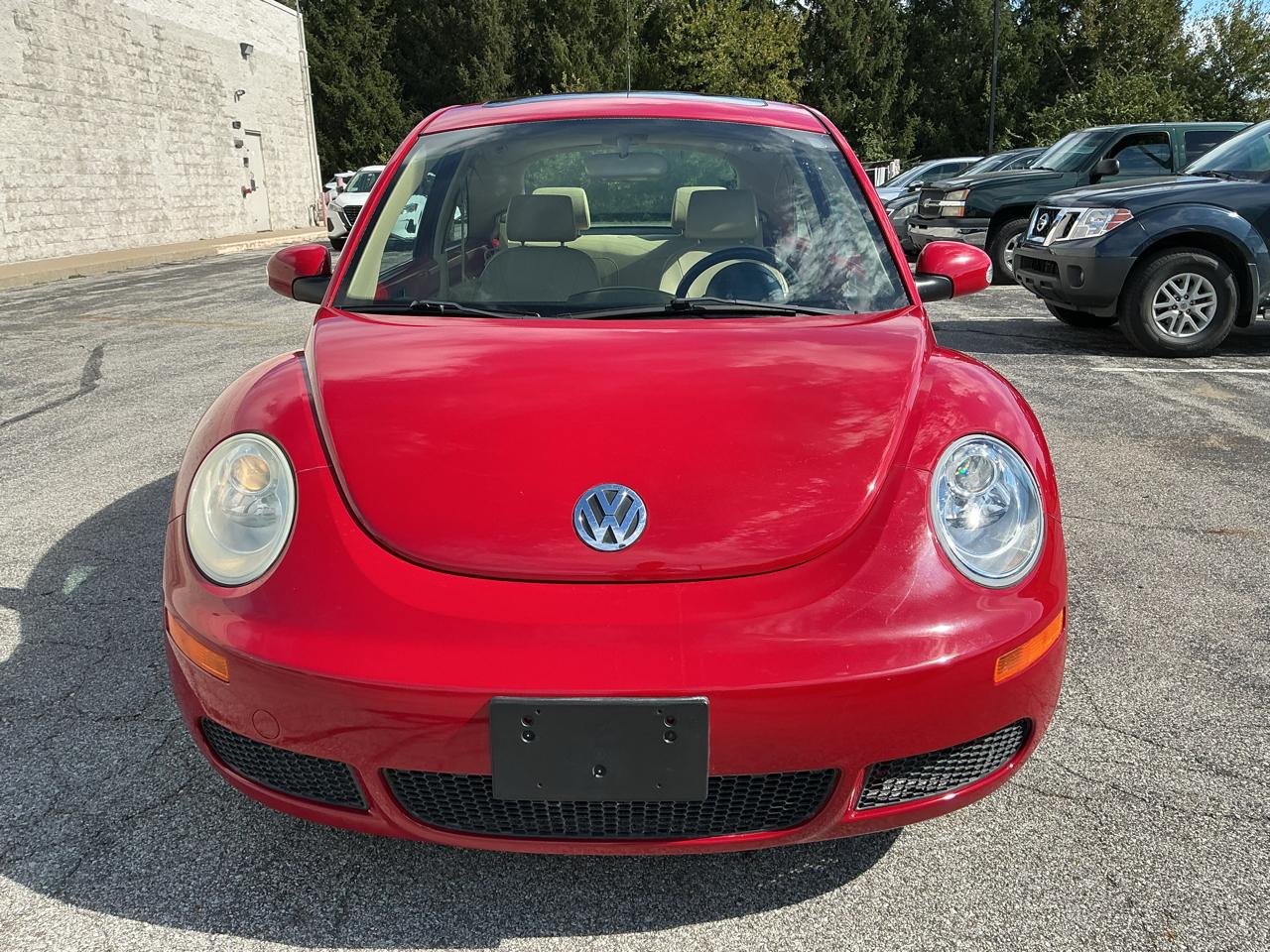 Volkswagen New Beetle S 2008