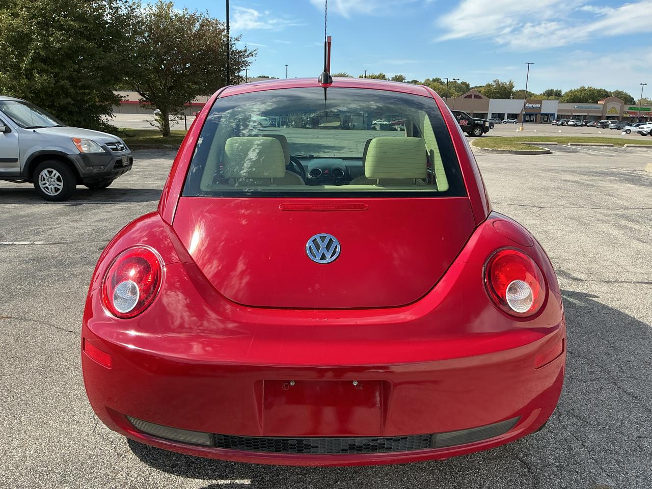 Volkswagen New Beetle S 2008