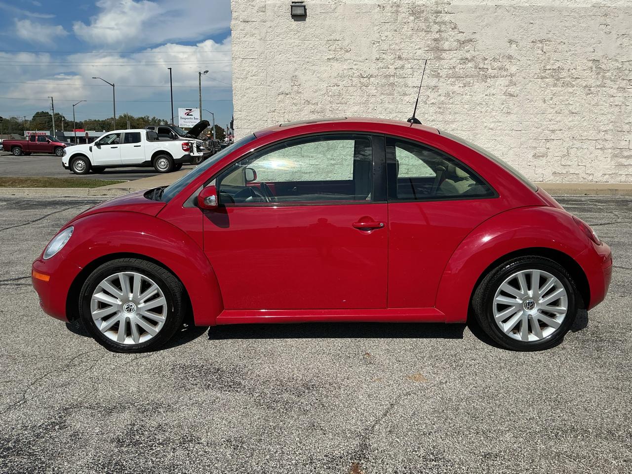 Volkswagen New Beetle S 2008
