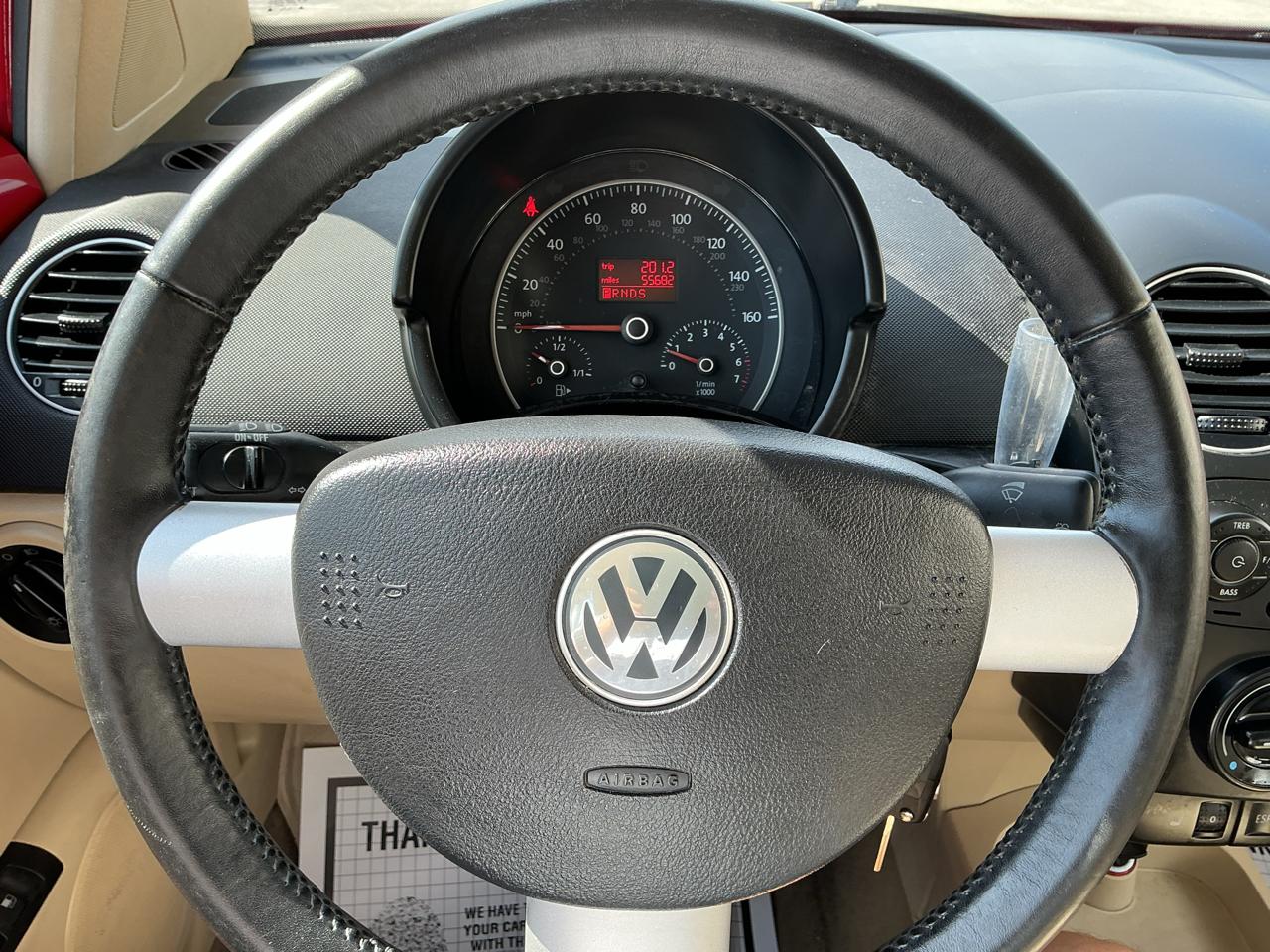 Volkswagen New Beetle S 2008