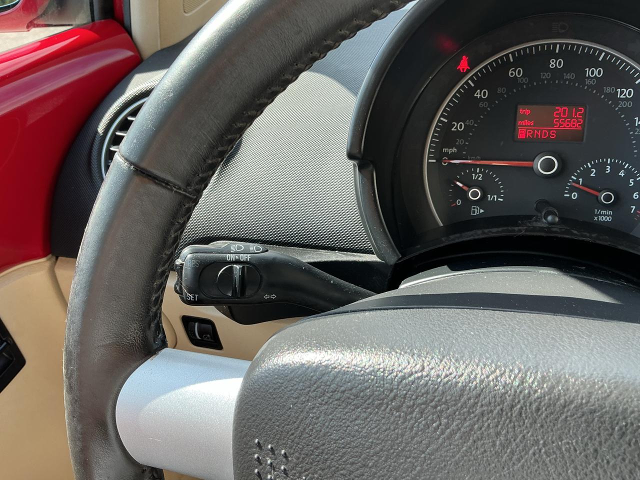 Volkswagen New Beetle S 2008