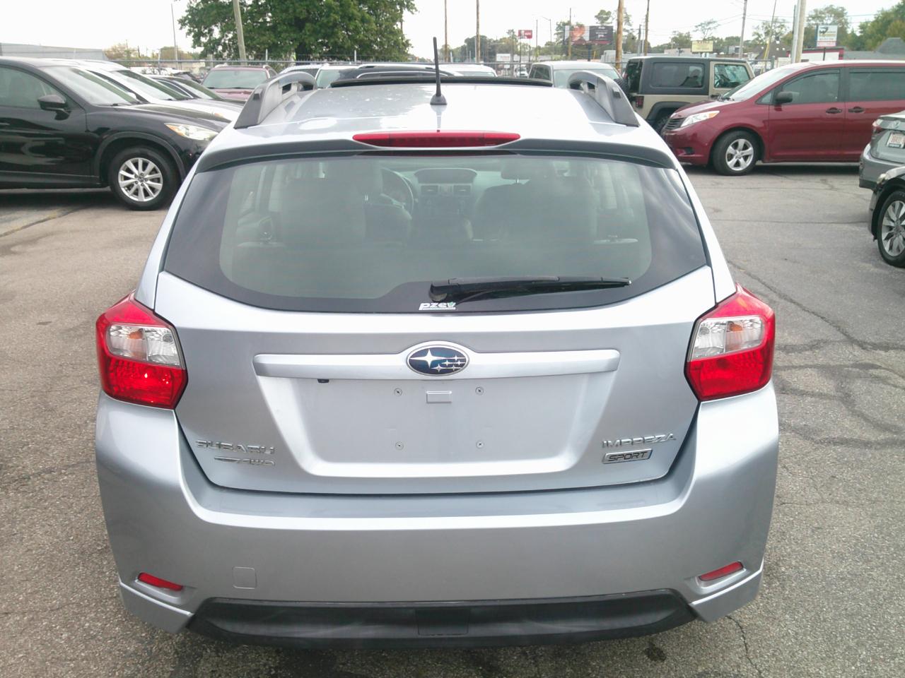 Subaru Impreza Sport 5-Door-Limited+S/R 2014