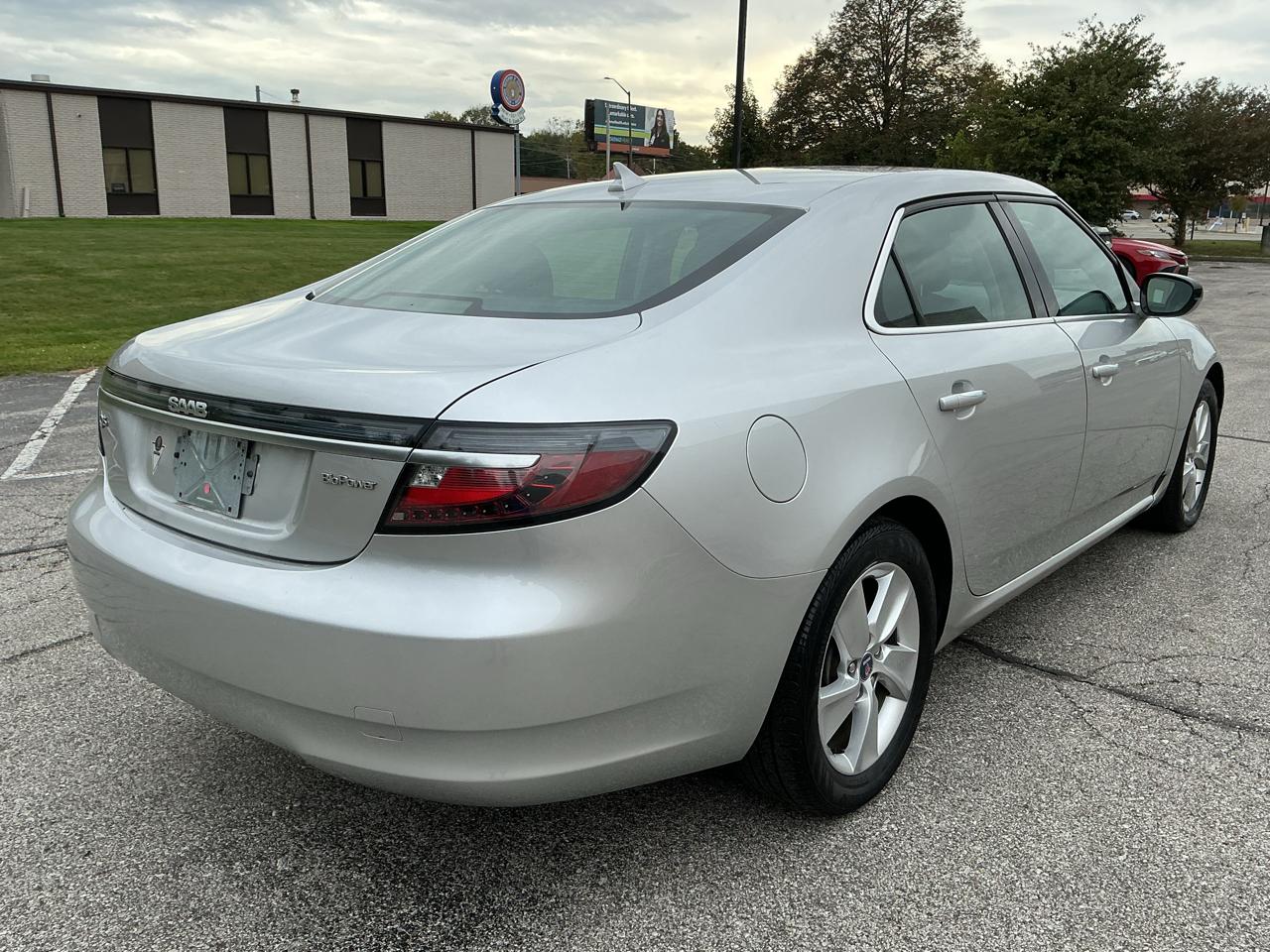 Saab 9-5 Turbo4 Sedan 2011