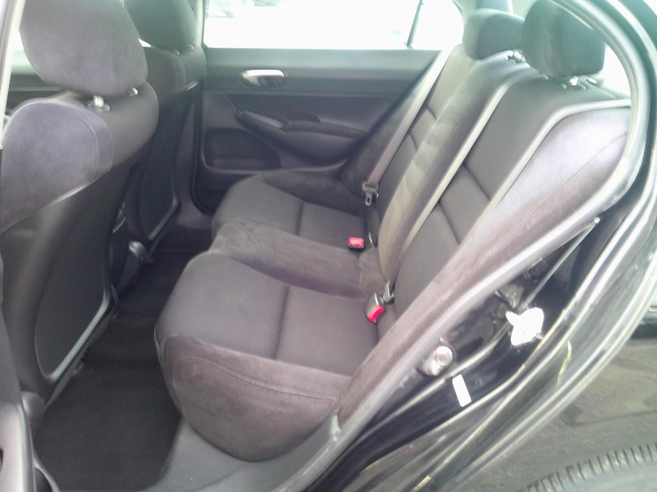 Honda Civic LX-S Sedan 5-Speed AT 2009