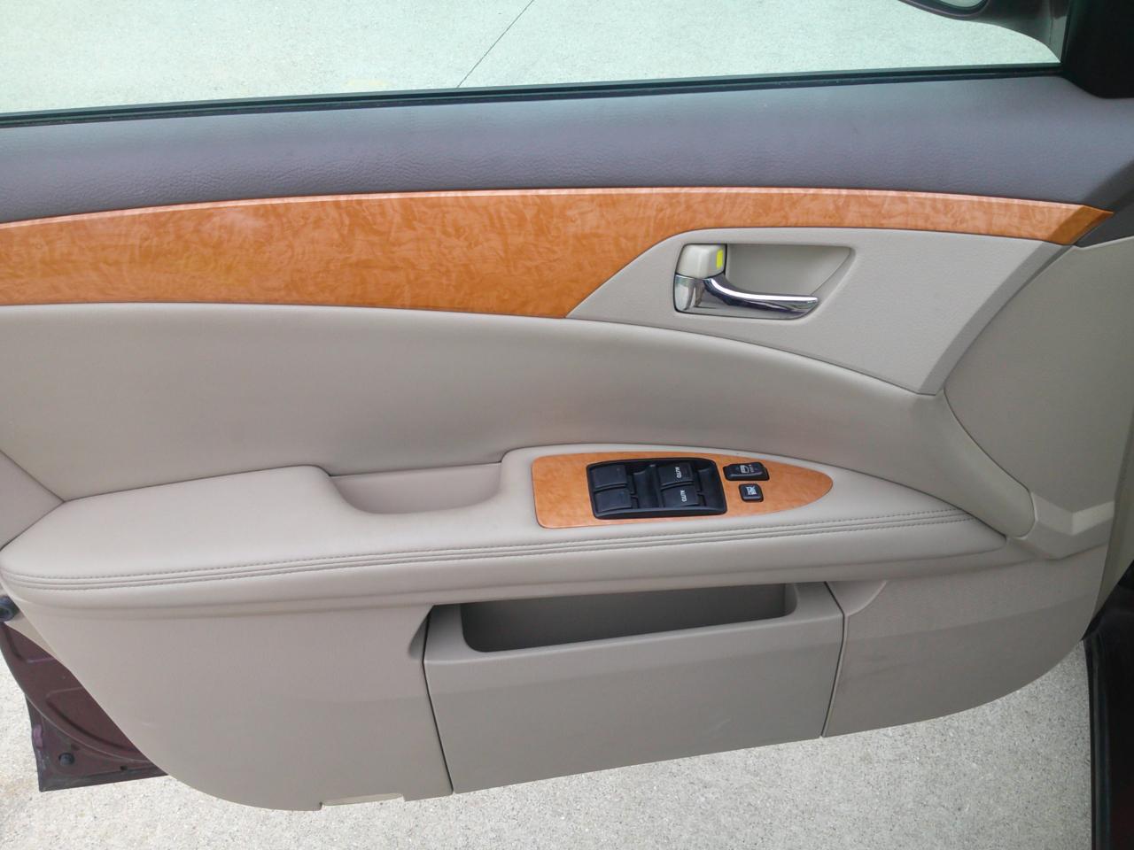 Toyota Avalon Limited 2006