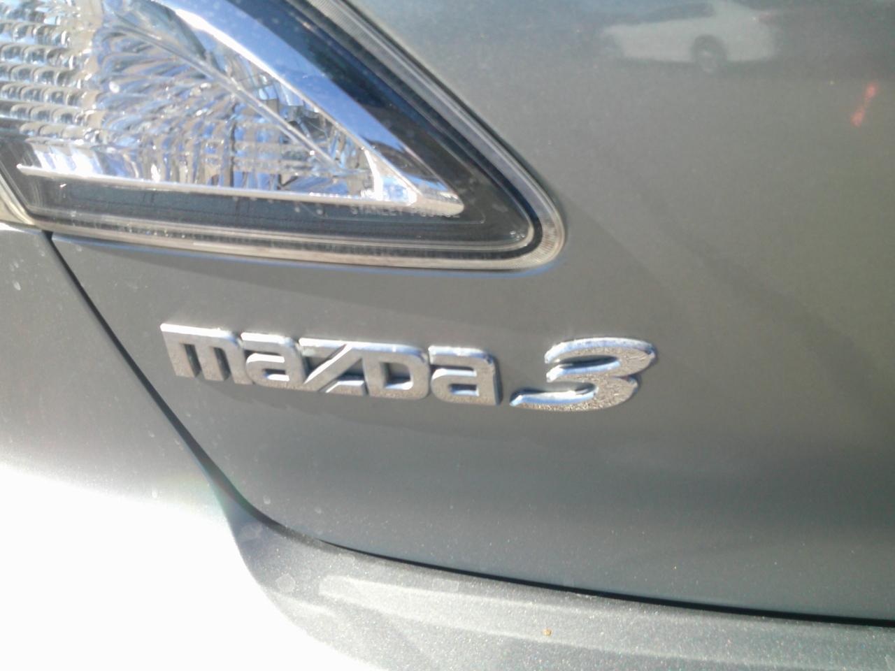 Mazda MAZDA3 i SV AT 4-Door 2013