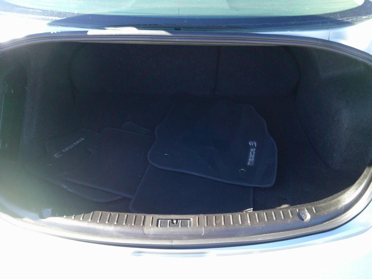 Mazda MAZDA3 i SV AT 4-Door 2013