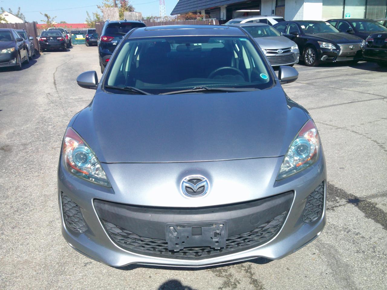 Mazda MAZDA3 i Touring AT 4-Door 2013