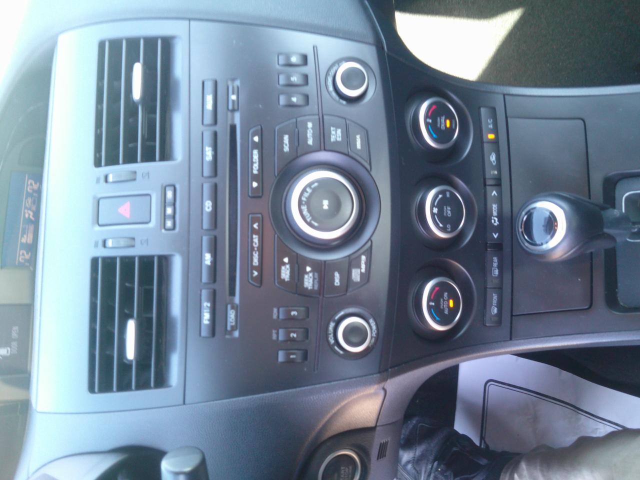 Mazda MAZDA3 i Touring AT 4-Door 2013
