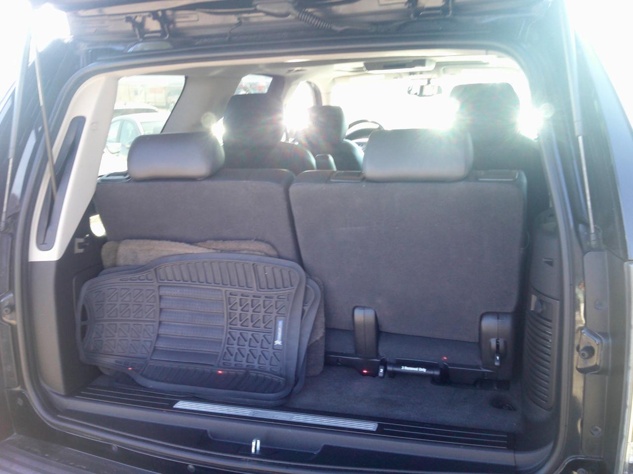 Cadillac Escalade 2WD Premium 2012