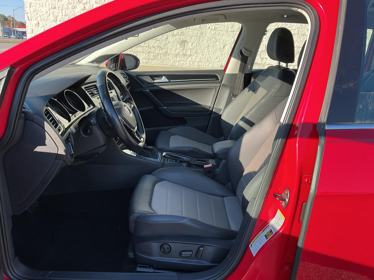 Volkswagen Golf SportWagen TDI S 6A 2015