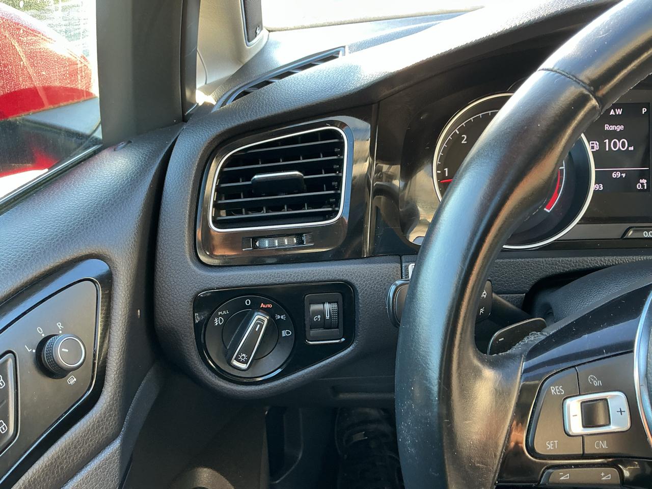 Volkswagen Golf SportWagen TDI S 6A 2015