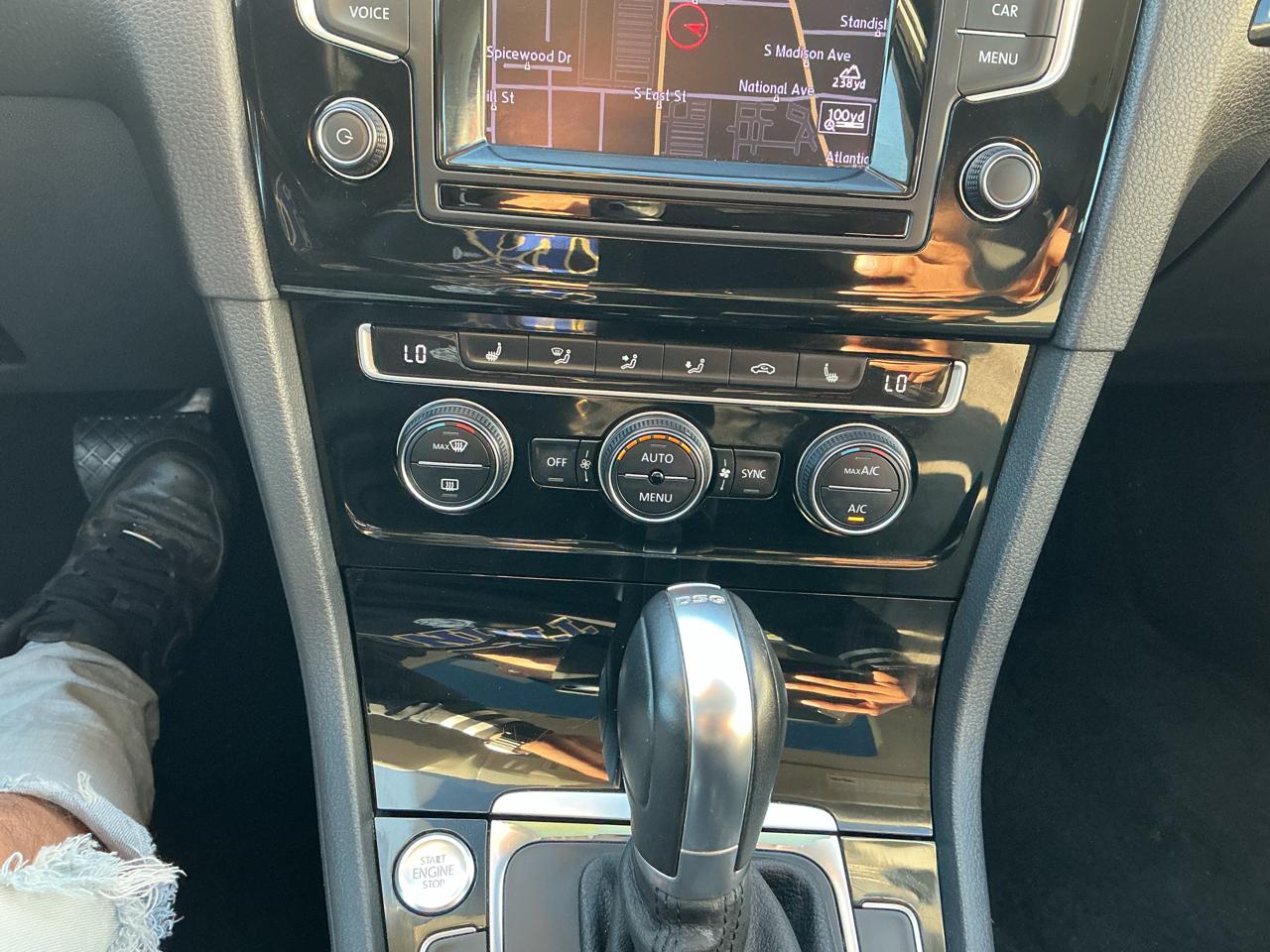 Volkswagen Golf SportWagen TDI S 6A 2015