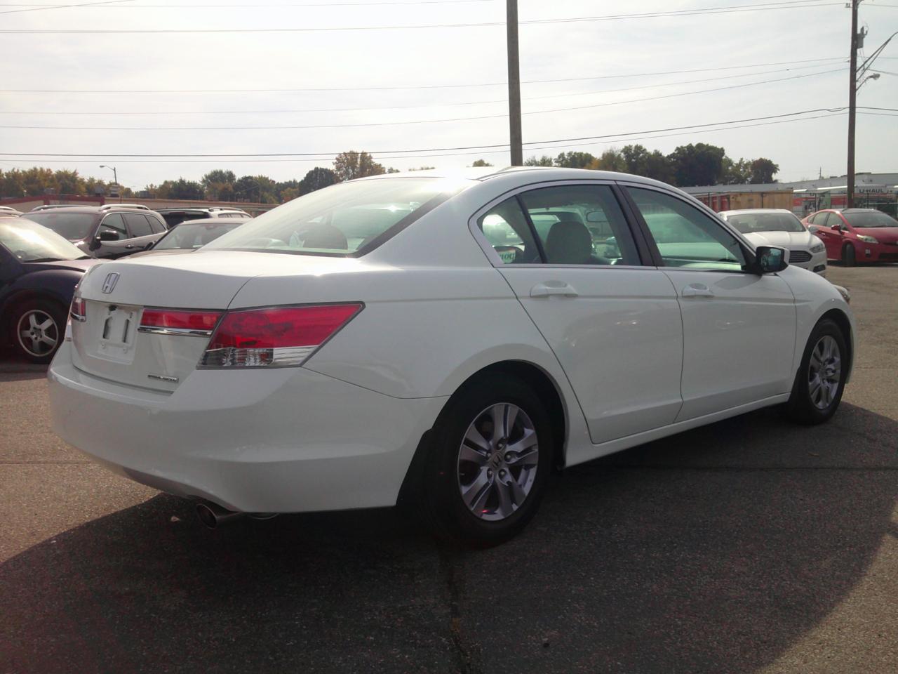 Honda Accord SE Sedan AT 2012