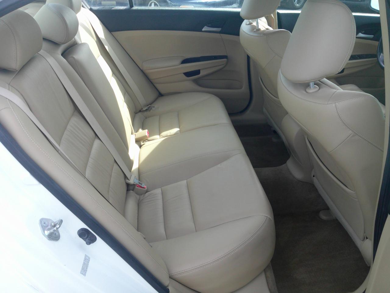 Honda Accord SE Sedan AT 2012