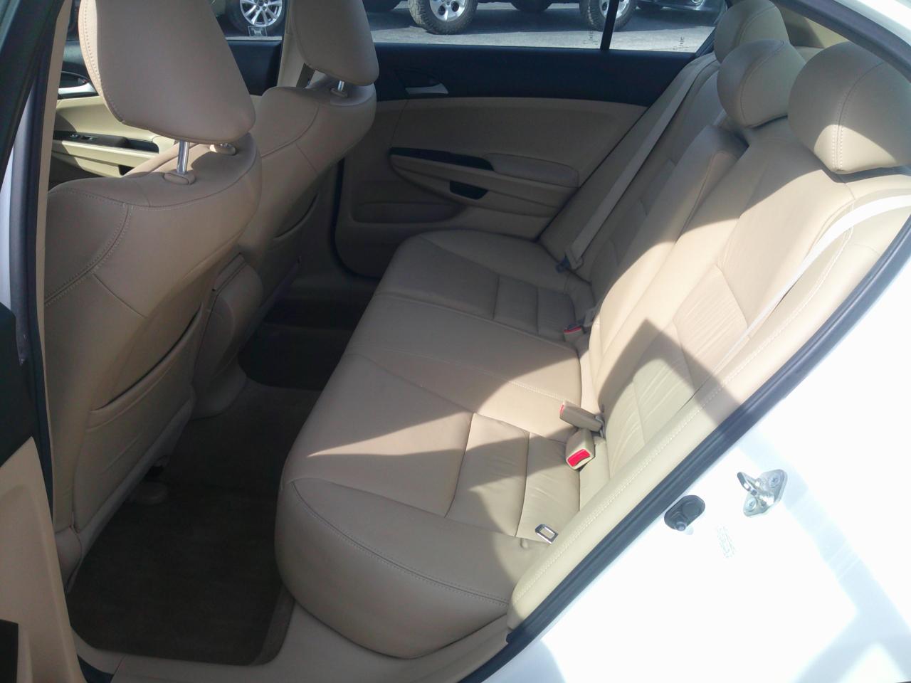 Honda Accord SE Sedan AT 2012
