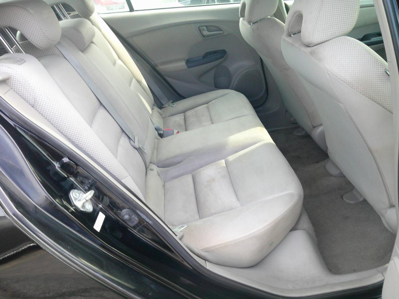 Honda Insight LX 2010