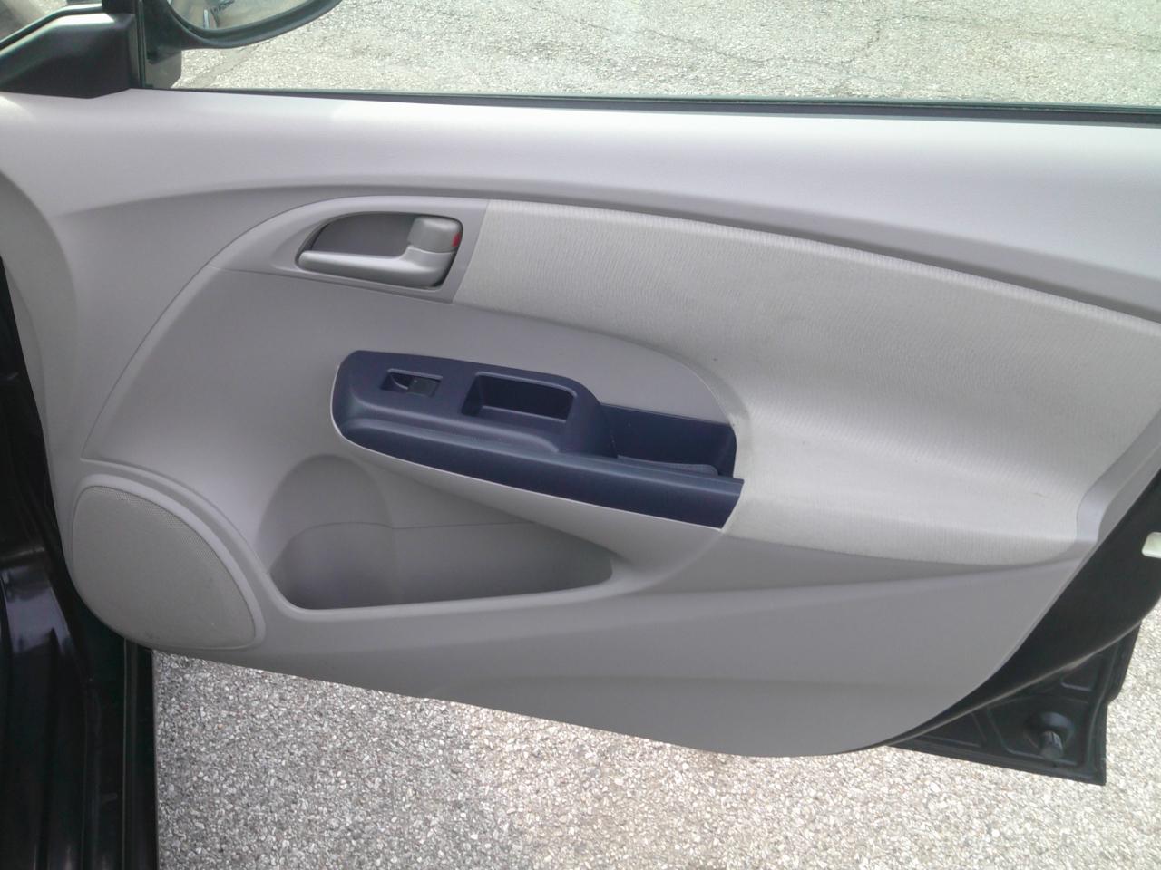Honda Insight LX 2010