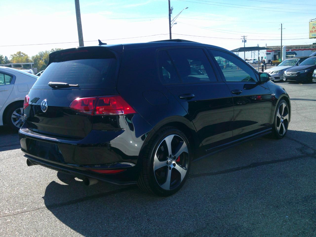 Volkswagen GTI Autobahn 6A 4-Door 2016