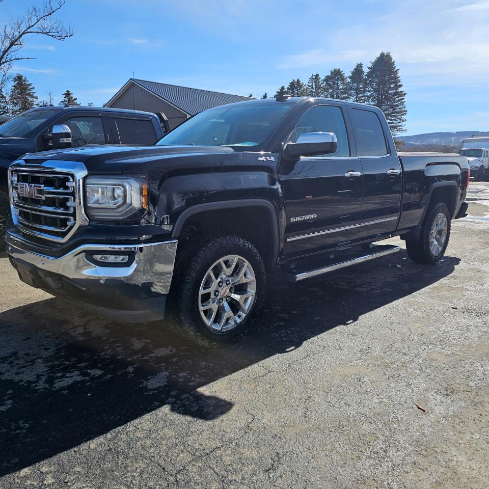 GMC Sierra 1500 4WD Double Cab 147" SLT 2017